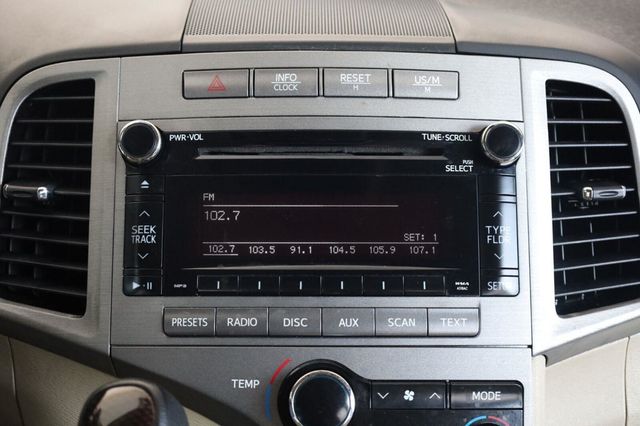 2011 Toyota Venza 4dr Wagon V6 AWD - 23062704 - 38