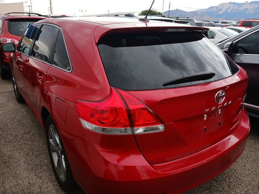 2011 Toyota Venza photo 3