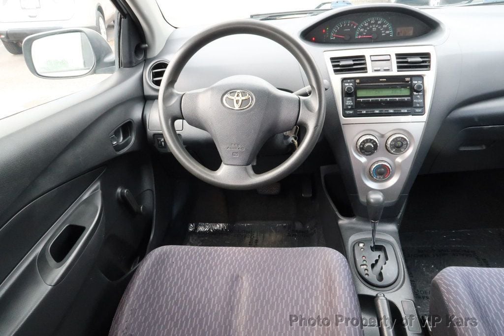 2011 Toyota Yaris 4dr Sedan Automatic - 22580964 - 12