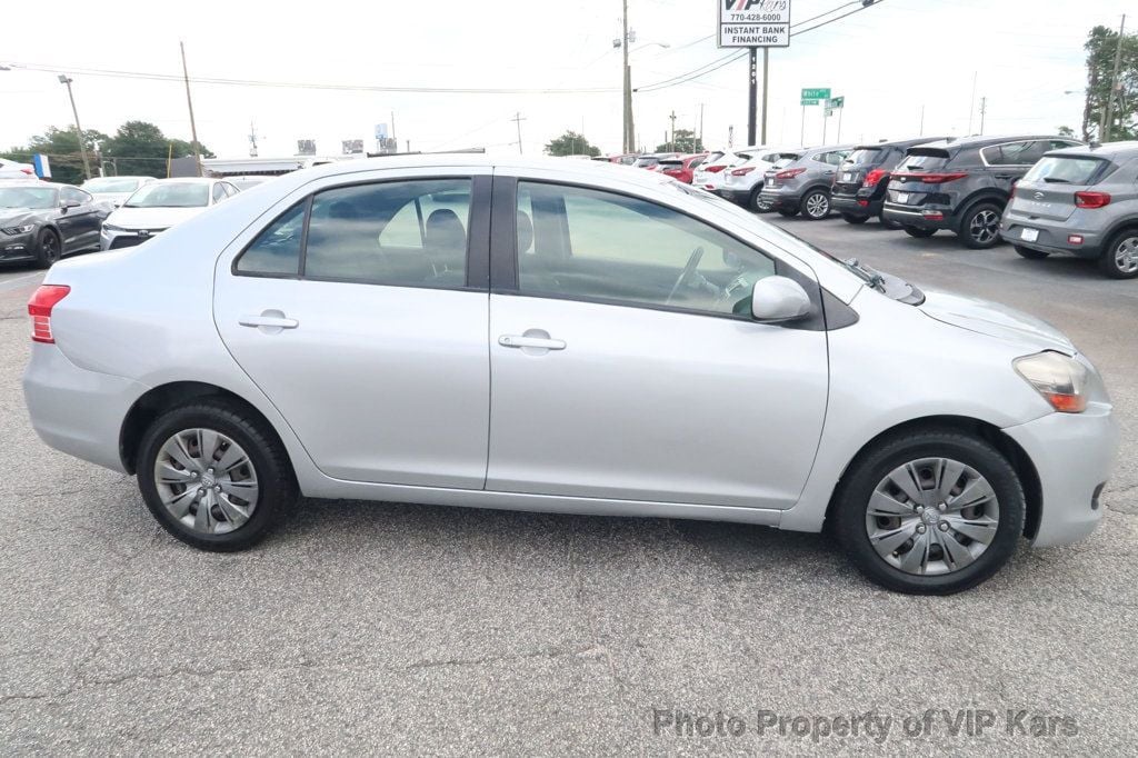 2011 Toyota Yaris 4dr Sedan Automatic - 22580964 - 5