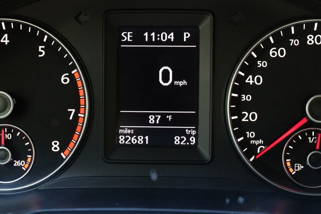 2011 Volkswagen Eos 2dr Convertible DSG Komfort SULEV - 22934930 - 11