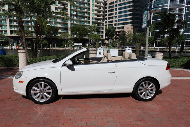 2011 Volkswagen Eos 2dr Convertible DSG Komfort SULEV - 22934930 - 13