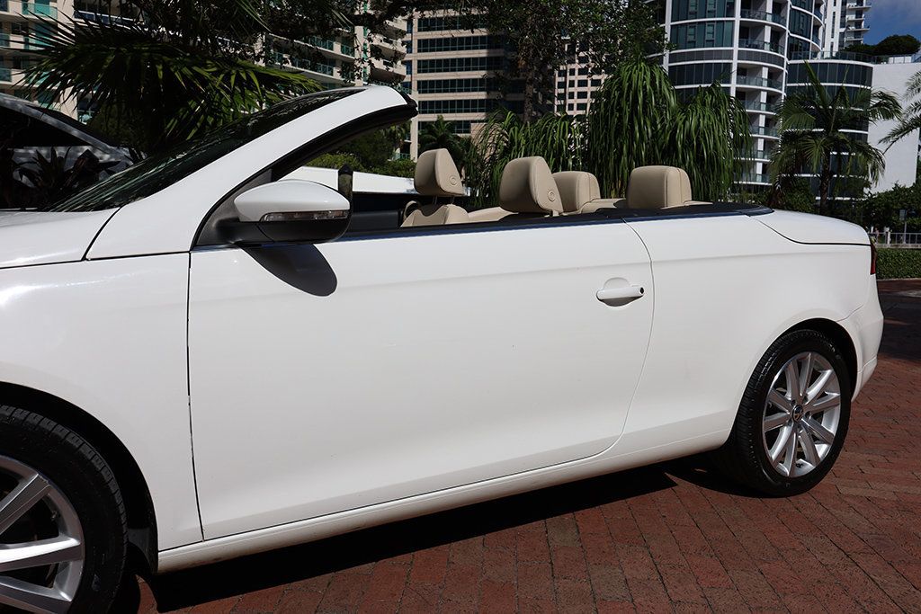 2011 Volkswagen Eos 2dr Convertible DSG Komfort SULEV - 22934930 - 20