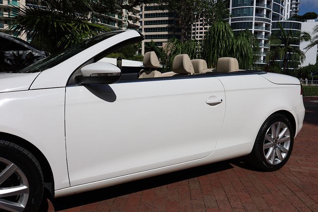 2011 Volkswagen Eos 2dr Convertible DSG Komfort SULEV - 22934930 - 20
