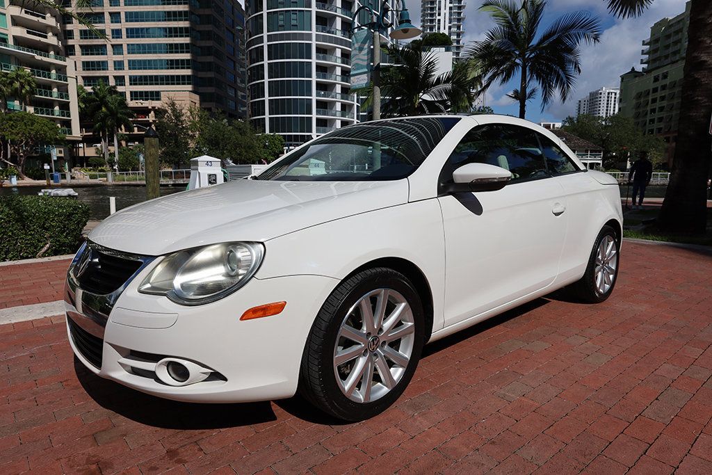 2011 Volkswagen Eos 2dr Convertible DSG Komfort SULEV - 22934930 - 22