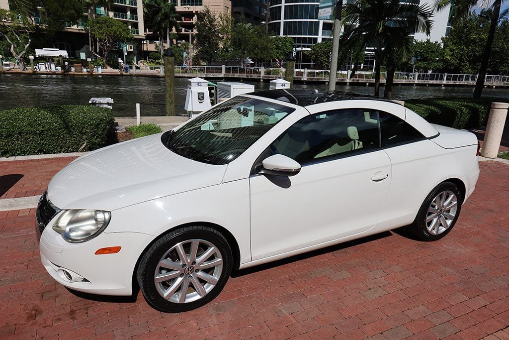2011 Volkswagen Eos 2dr Convertible DSG Komfort SULEV - 22934930 - 28