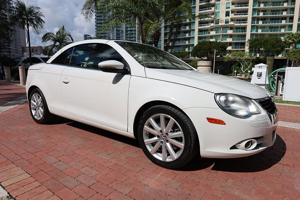 2011 Volkswagen Eos 2dr Convertible DSG Komfort SULEV - 22934930 - 70
