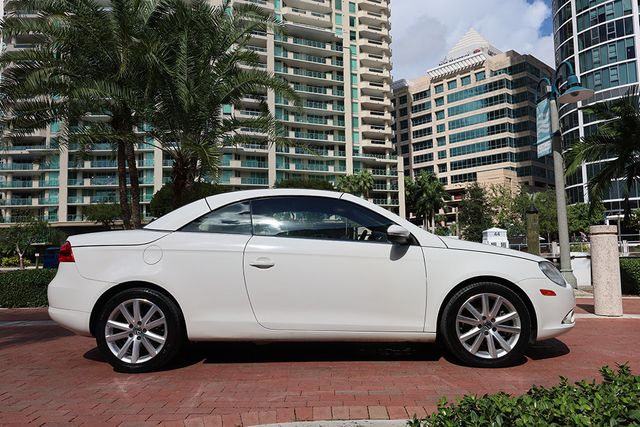 2011 Volkswagen Eos 2dr Convertible DSG Komfort SULEV - 22934930 - 72