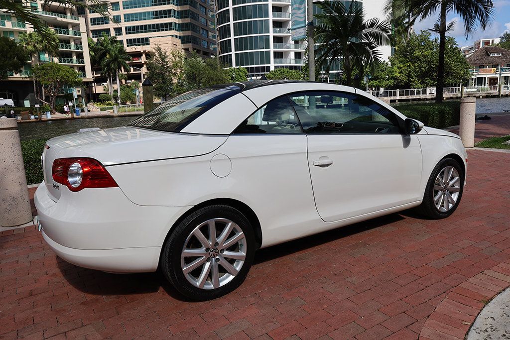 2011 Volkswagen Eos 2dr Convertible DSG Komfort SULEV - 22934930 - 75