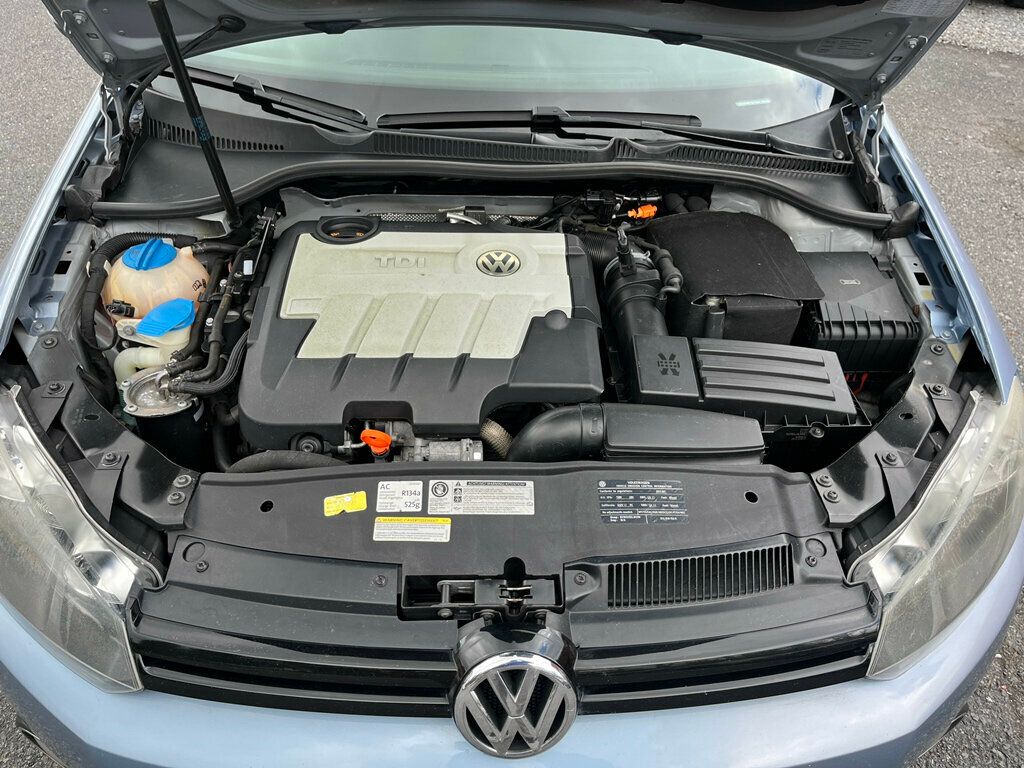 2011 Volkswagen Golf Turbo Diesel 6-speed Manual TDi MPGs! - 22369958 - 33