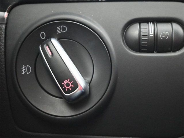 2011 Volkswagen Golf GTI 2dr Hatchback Manual PZEV - 22940712 - 19