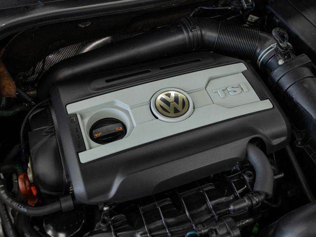 2011 Volkswagen Golf GTI 4dr Hatchback DSG Autobahn - 22986249 - 5