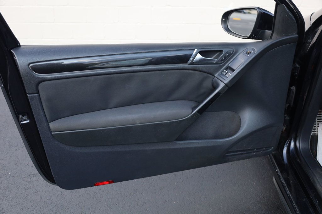 2011 Volkswagen Golf GTI Autobahn photo 10