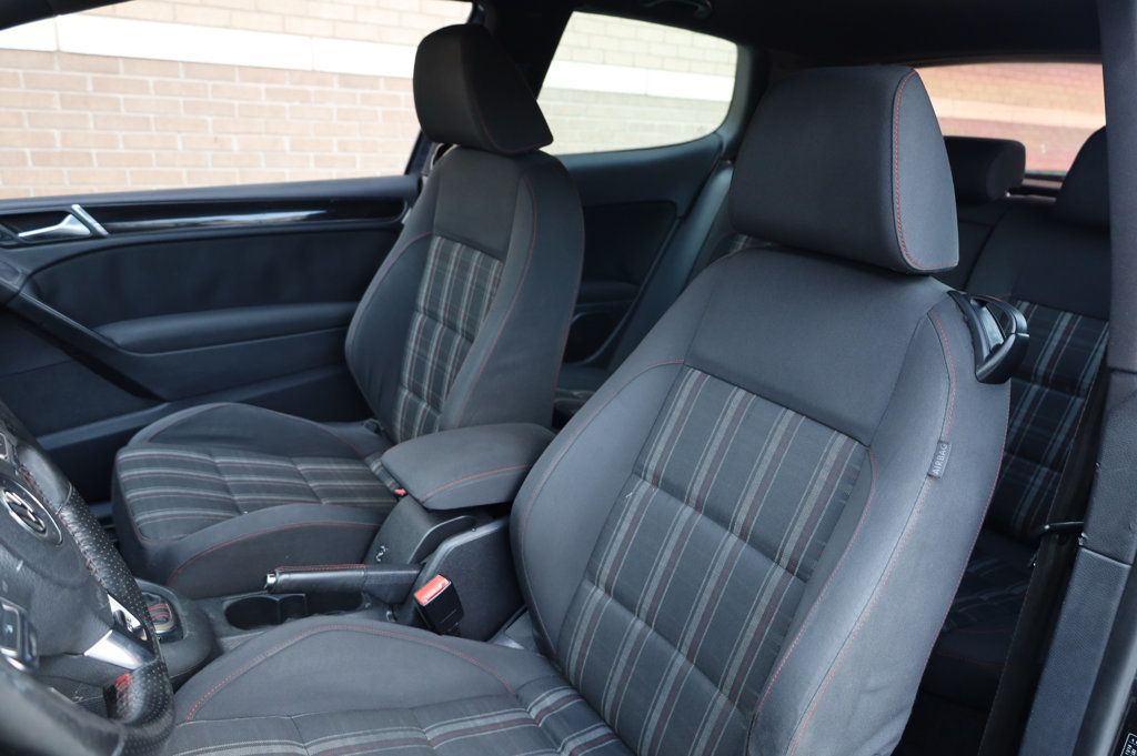 2011 Volkswagen Golf GTI Autobahn photo 13