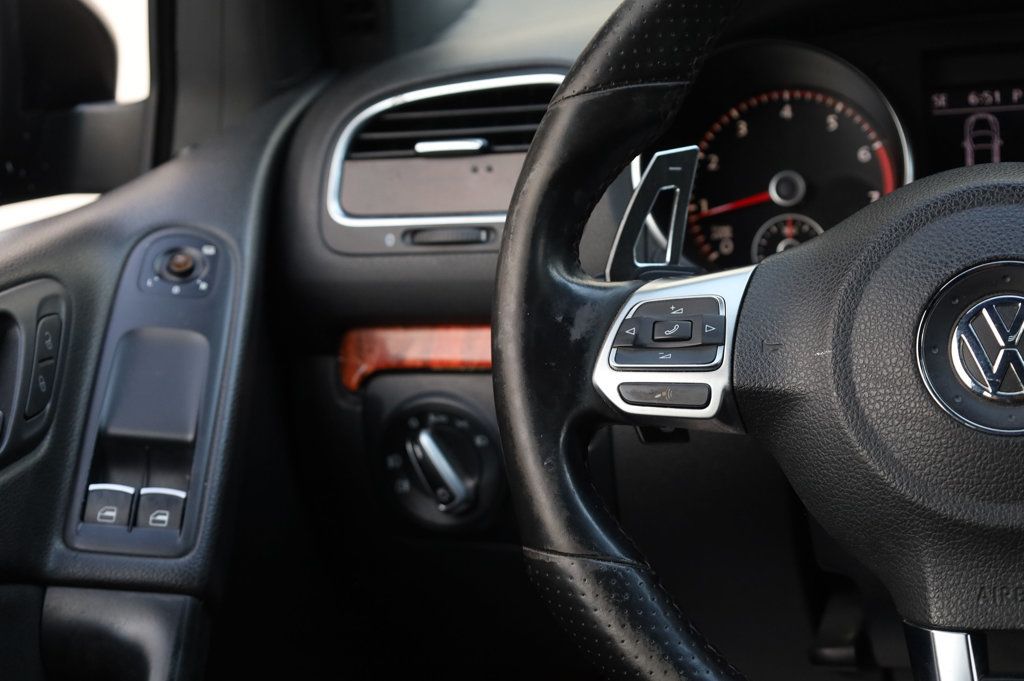 2011 Volkswagen Golf GTI Autobahn photo 22