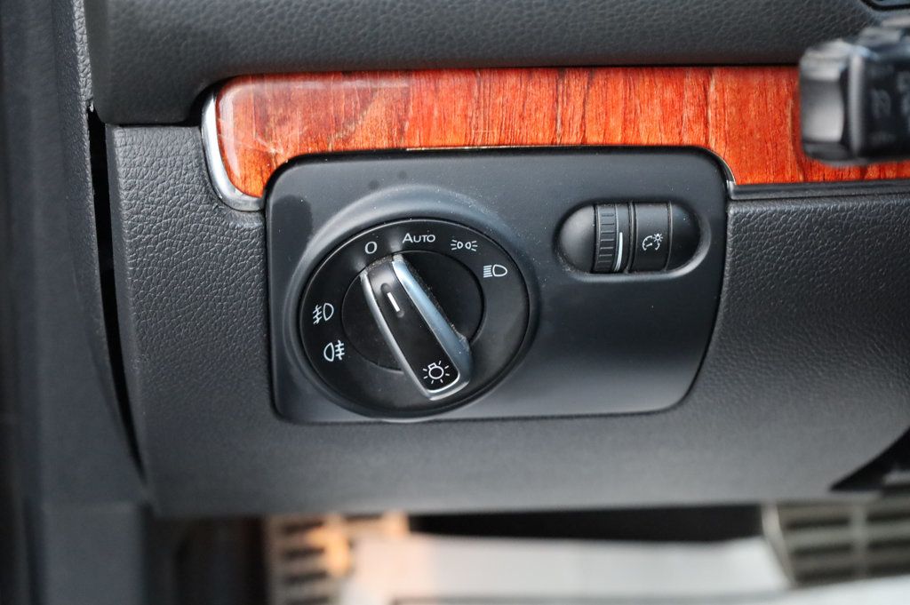 2011 Volkswagen Golf GTI Autobahn photo 24