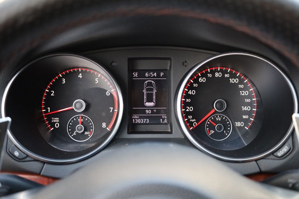 2011 Volkswagen Golf GTI Autobahn photo 29