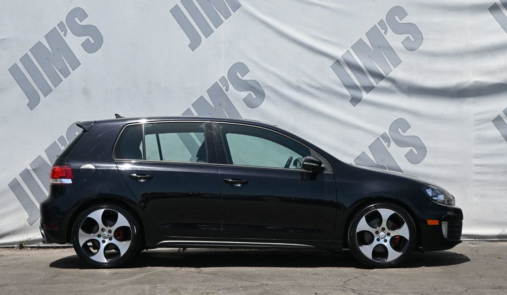 2011 Volkswagen Golf GTI photo 4