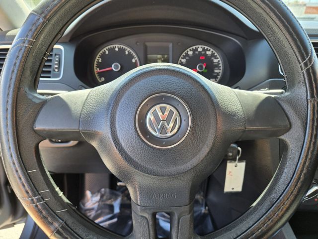 2011 Volkswagen Jetta Sedan 4DR AUTO BASE - 22950654 - 15