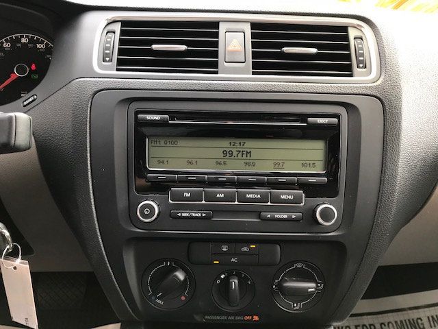 2011 Volkswagen Jetta Sedan 4dr Automatic - 18146937 - 9