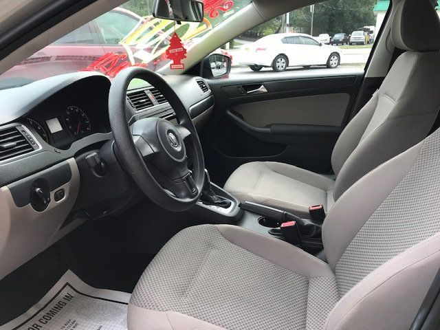 2011 Volkswagen Jetta Sedan 4dr Automatic - 18146937 - 10