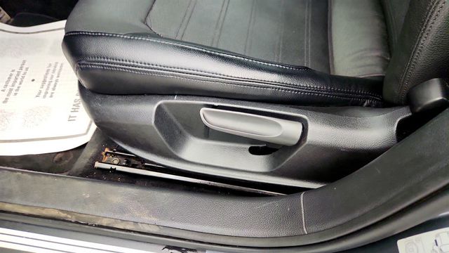 2011 Volkswagen Jetta Sedan 4dr Automatic SEL w/Sunroof PZEV - 23010978 - 11