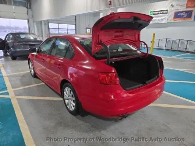 2011 Volkswagen Jetta Sedan SE - 23001223 - 3