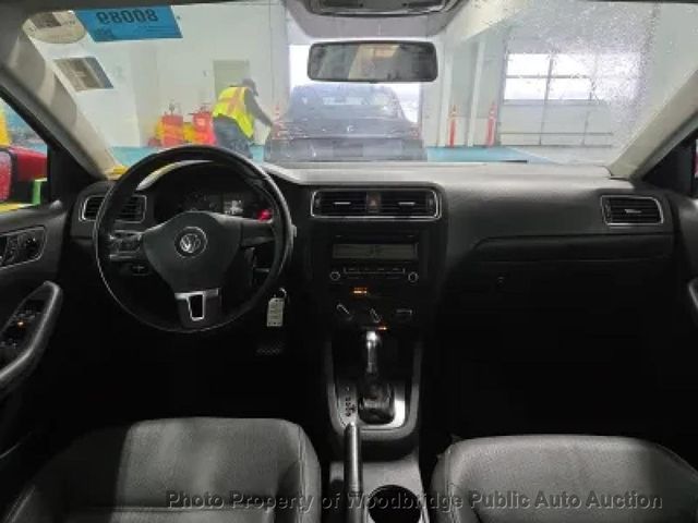 2011 Volkswagen Jetta Sedan SE - 23001223 - 6
