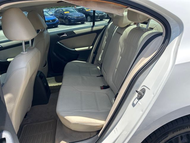 2011 Volkswagen Jetta Sedan SE - 23033957 - 6