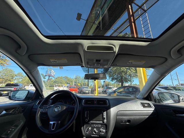 2011 Volkswagen Jetta Sedan SE 4dr Sedan 5M - 22932548 - 15