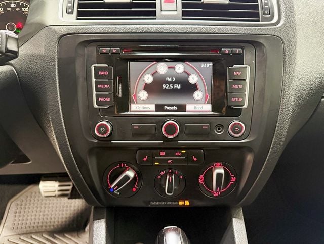 2011 Volkswagen Jetta Sedan SEL - 22909355 - 14