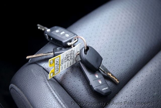 2011 Volkswagen Jetta SportWagen 4dr DSG TDI - 22985166 - 36