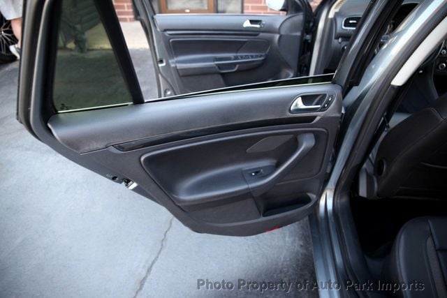 2011 Volkswagen Jetta SportWagen 4dr DSG TDI - 22985166 - 38
