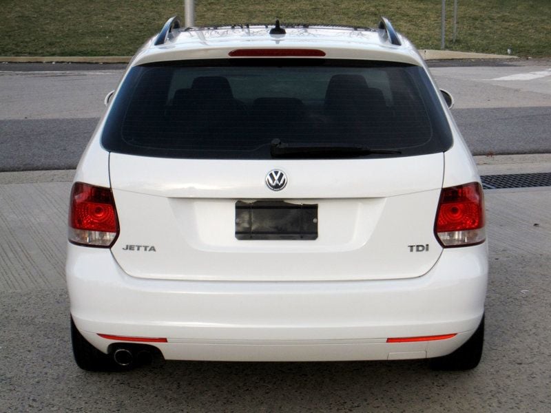 2011 Volkswagen Jetta SportWagen 4dr DSG TDI - 22370016 - 13