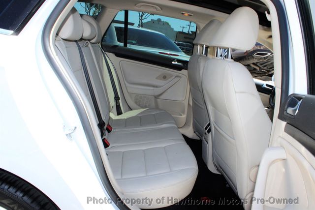 2011 Volkswagen Jetta SportWagen 4dr DSG TDI - 23078320 - 11
