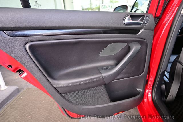 2011 Volkswagen Jetta SportWagen 4dr DSG TDI - 22836252 - 35