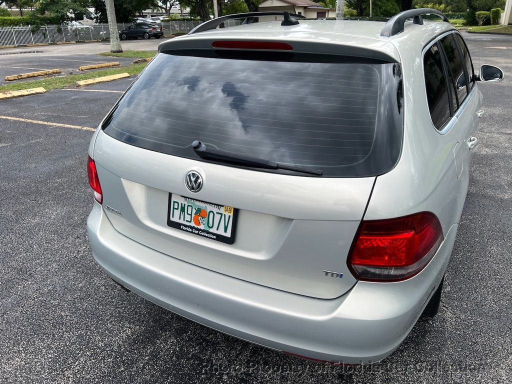 2011 Volkswagen Jetta SportWagen TDI Turbodiesel DSG Premium - 22905735 - 17