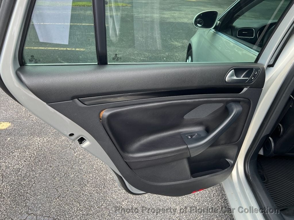 2011 Volkswagen Jetta SportWagen TDI Turbodiesel DSG Premium - 22905735 - 30