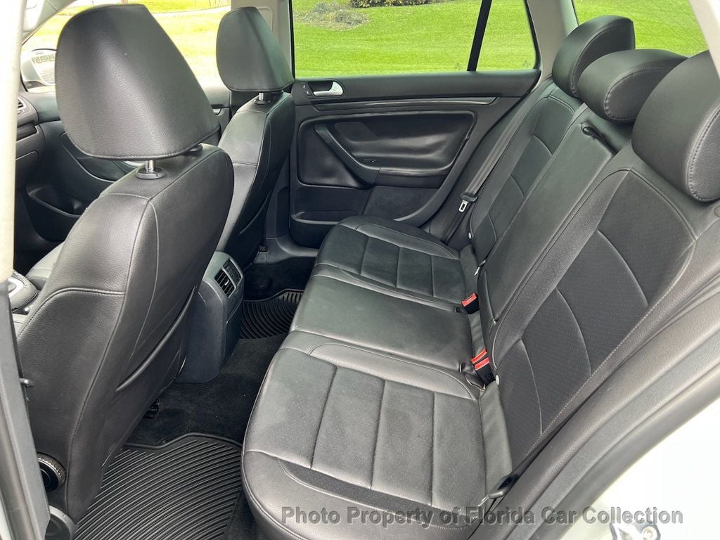 2011 Volkswagen Jetta SportWagen TDI Turbodiesel DSG Premium - 22905735 - 38