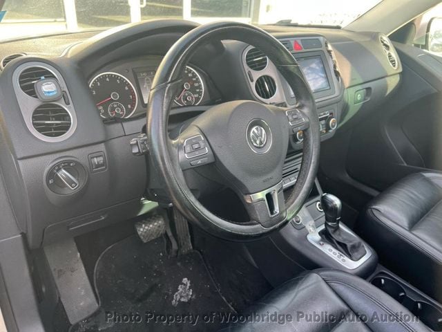 2011 Volkswagen Tiguan 2WD 4dr Automatic S - 22778943 - 7