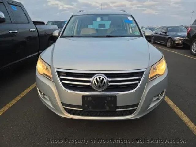 2011 Volkswagen Tiguan 4-Motion - 23009034 - 1