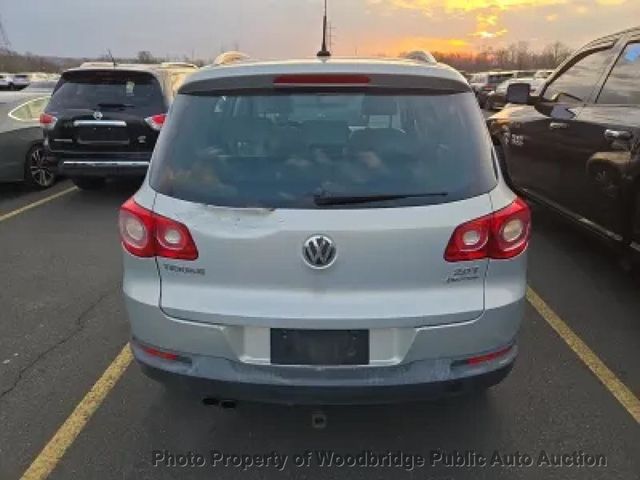 2011 Volkswagen Tiguan 4-Motion - 23009034 - 4