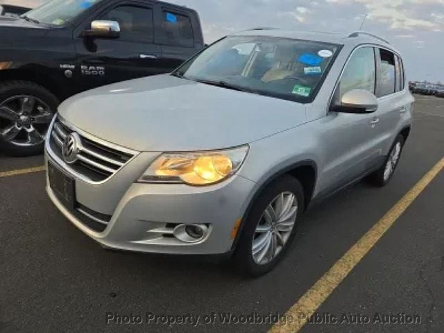 2011 Volkswagen Tiguan 4-Motion - 23011962 - 11
