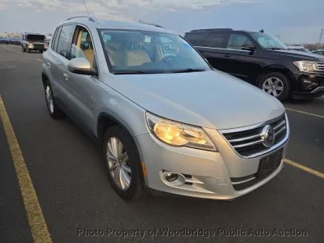 2011 Volkswagen Tiguan 4-Motion - 23011962 - 13