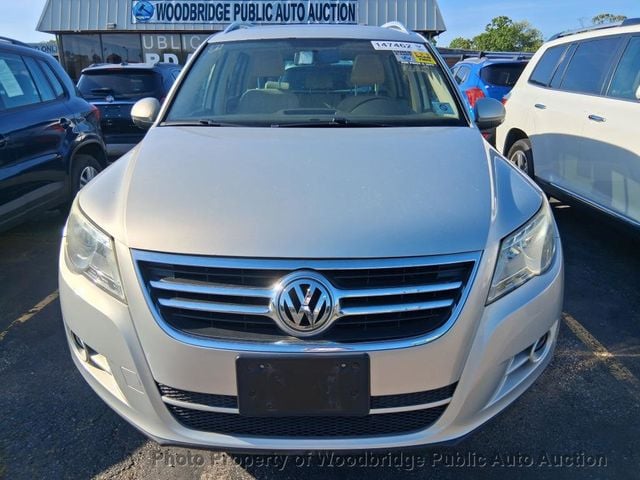 2011 Volkswagen Tiguan 4-Motion - 23011962 - 1