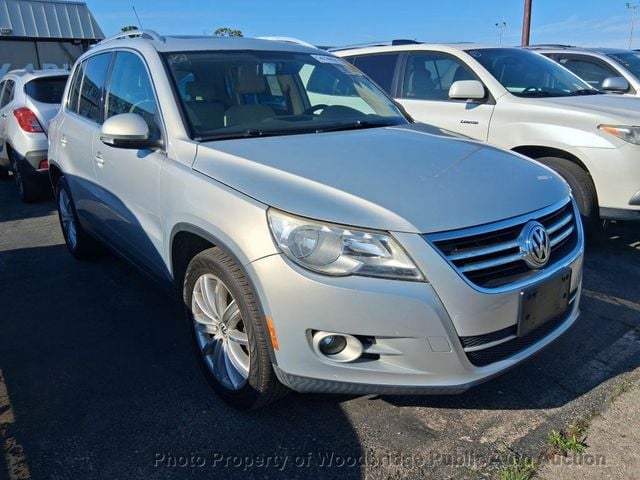 2011 Volkswagen Tiguan 4-Motion - 23011962 - 2