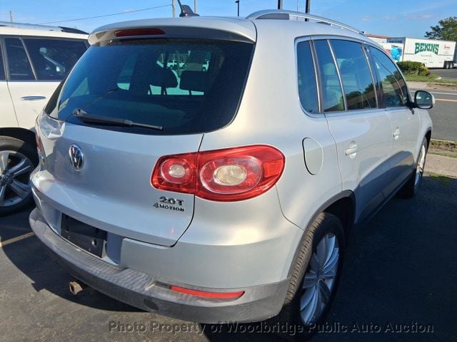 2011 Volkswagen Tiguan 4-Motion - 23011962 - 3