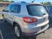 2011 Volkswagen Tiguan 4-Motion - 23011962 - 5