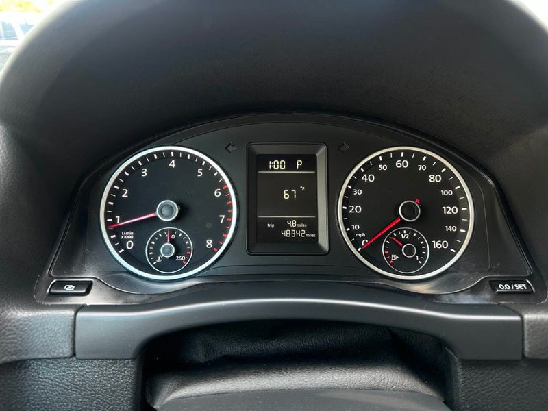 2011 Volkswagen Tiguan 4WD 4dr SEL 4Motion - 22910488 - 41