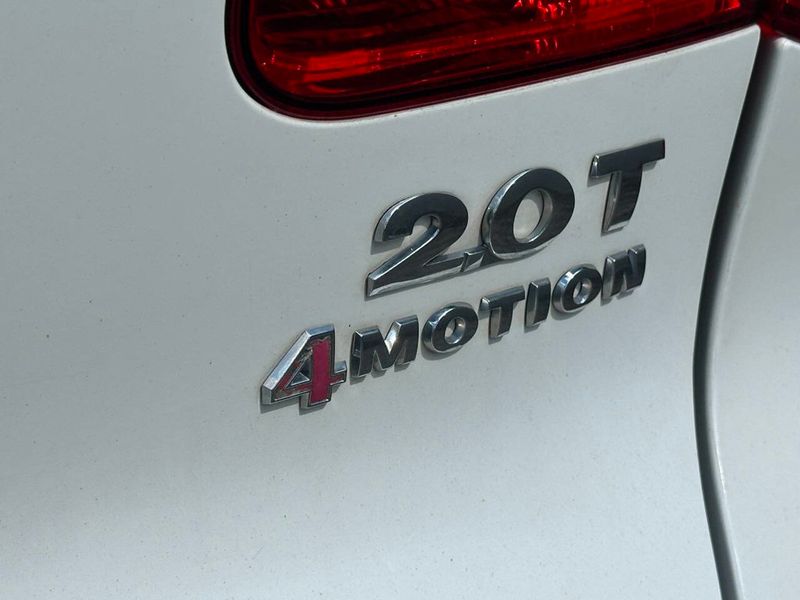 2011 Volkswagen Tiguan 4WD 4dr SEL 4Motion - 22910488 - 5